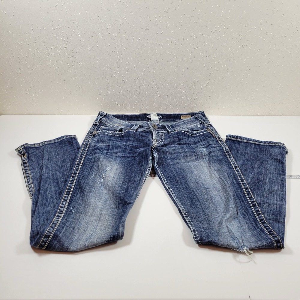 Silver‎ Women's Jeans McKenzie Slim Bootcut Distressed Size 28/32 Blue